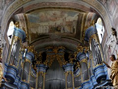 Archiopactwo cysters�w w J�drzejowie