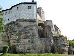 Zamek Kost