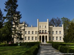 Pa�ac w Mierz�cinie