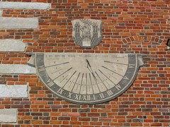 Zegar s�oneczny na Ratuszu