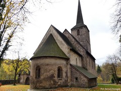 Ko�ci� �w. Jana Chrzciciela i �w. Katarzyny Aleksandryjskiej w �wierzawie